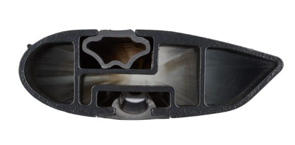 Yakima Jetstream. Black. Toyota Hilux Double Cab 2015-2023 (Clamp Mount)