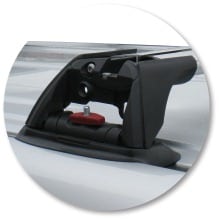 Yakima K331W-S26YB Black Flush End Bar