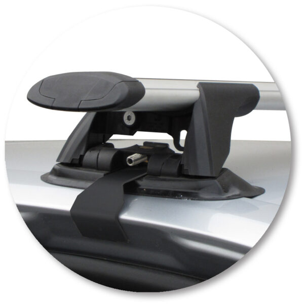 Yakima K381W-S16YB Through Bar - Black