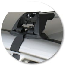 Yakima K389Y-S6YB Black Flush End Bar