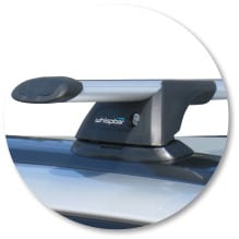 Yakima K556Y-S16YBThrough Bar - Black