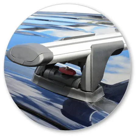 Yakima K677Y-S17YB Black Through Bar
