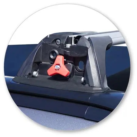 Yakima K683-S25YB Black Flush End Bar
