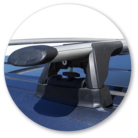 Yakima K768-S17YB Black Through Bar