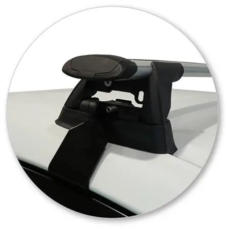 Yakima K786Y-S15YB Black Through Bar