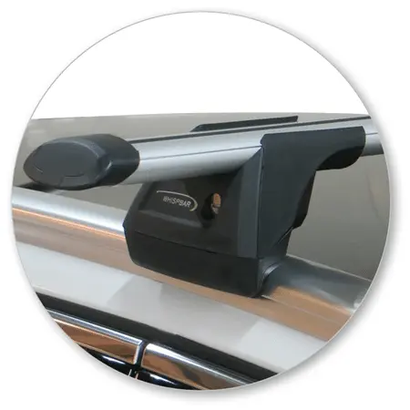Yakima K829Y-S17YB Black Through Bar
