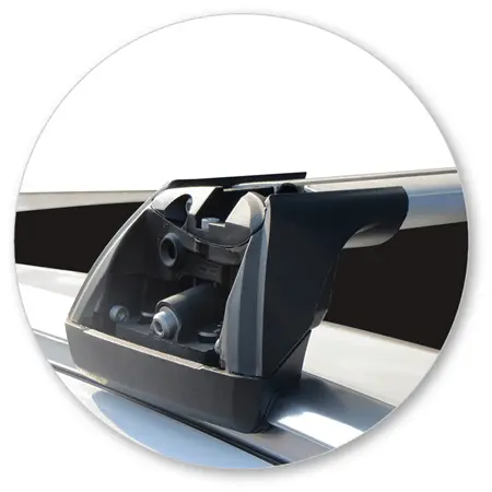 Yakima K864Y-S25Y Flush End Bar Silver