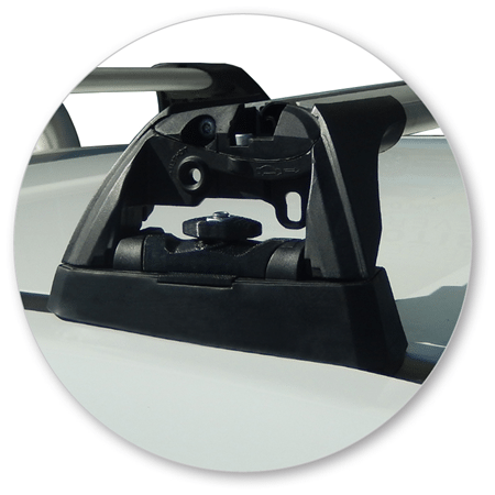 Yakima K927Y-S25YB Black Flush End Bar