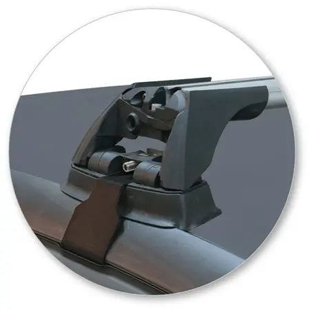 Yakima K976Y-S25YB Black Flush End Bar