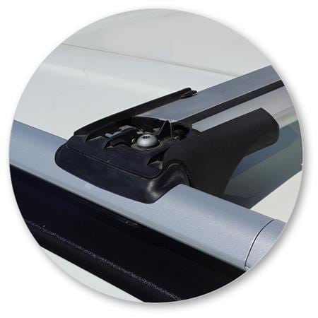 Yakima S56Y Rail Roof Rack -Silver